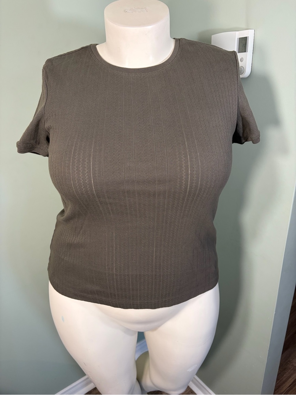 97. Roots Women’s Short Sleeve Ribbed Knit Top - Olive